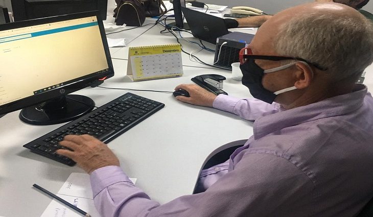 Mercado de trabalho na Região Serrana ainda impõe barreiras para profissionais 50+