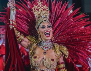 Unidos do Viradouro conquista o tetracampeonato com homenagem ao mestre Ciça