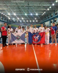 Equipe de Taekwondo de Porciúncula brilha em estadual e classifica nove atletas para o Brasileiro
