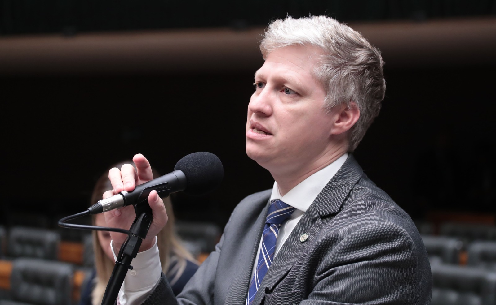 Câmara dos Deputados aprova fim do sigilo em gastos de viagens oficiais de autoridades