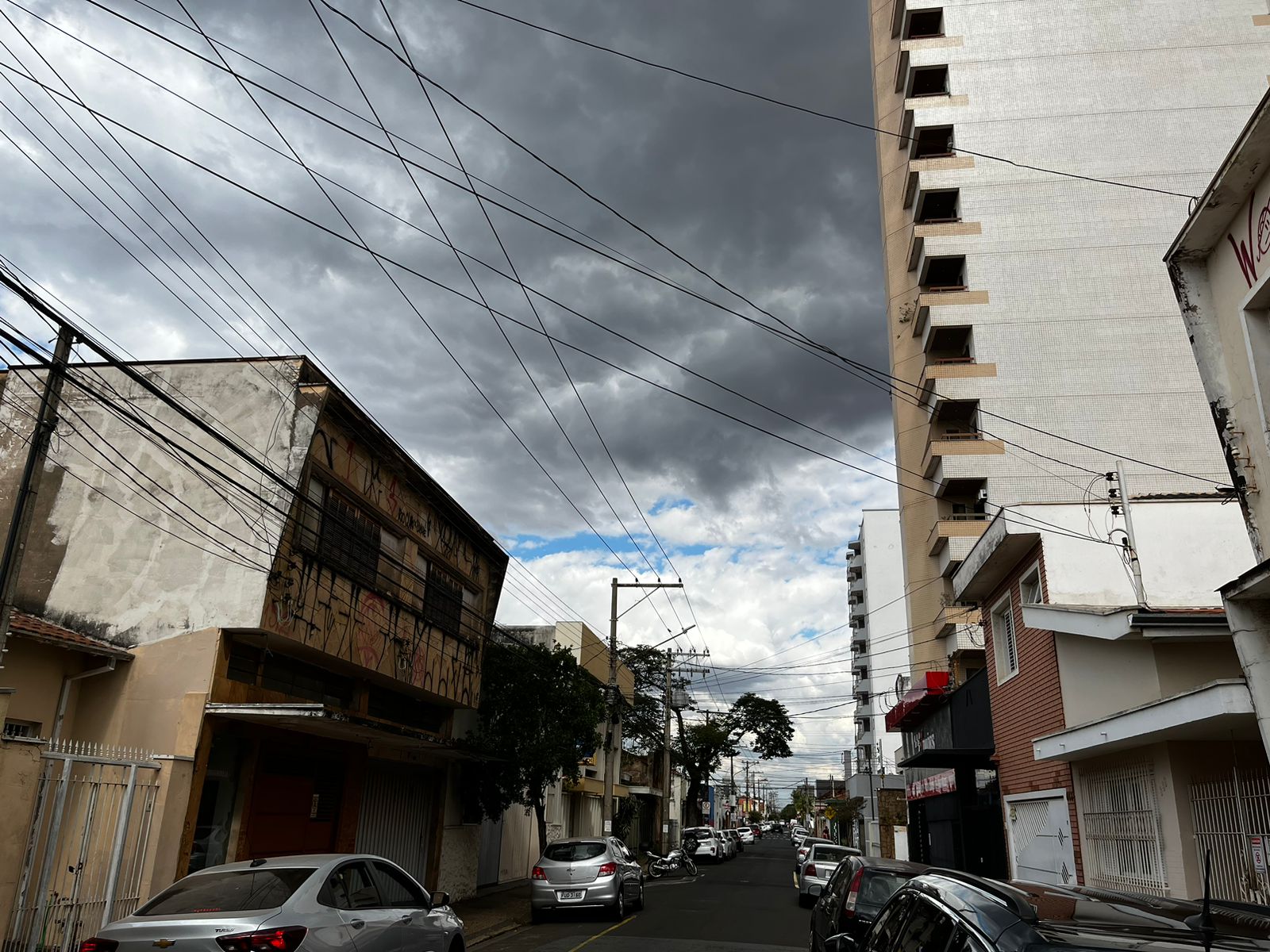 Massa de ar polar mantém temperaturas baixas e traz chuva para o Sudeste na segunda quinzena de maio