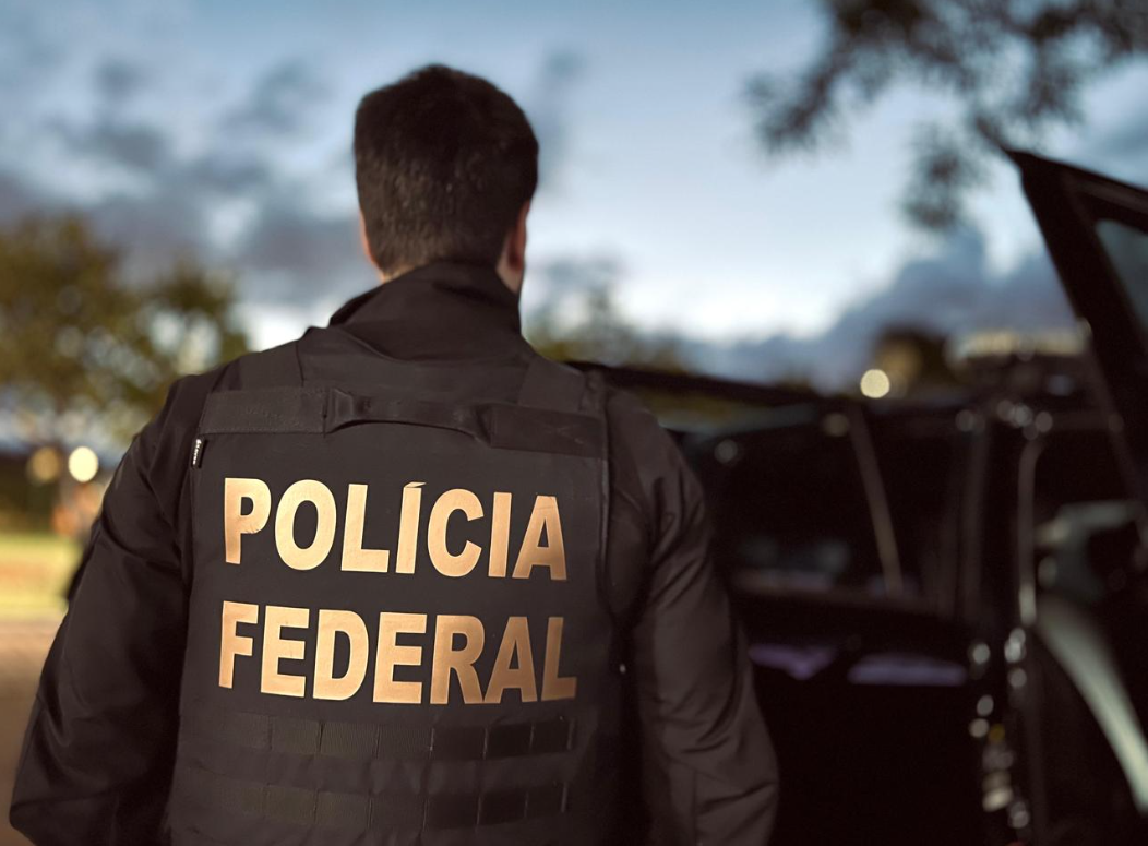 Operação da Polícia Federal investiga fraudes na Secretaria de Educação do Rio de Janeiro