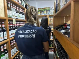 Procon esclarece proibição de cobrança de taxas no Pix